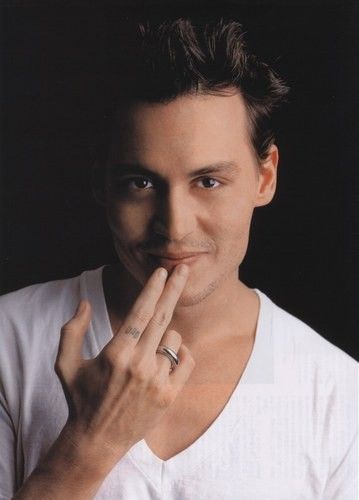 Fond dEcran - Acteur - Johnny Depp Seul