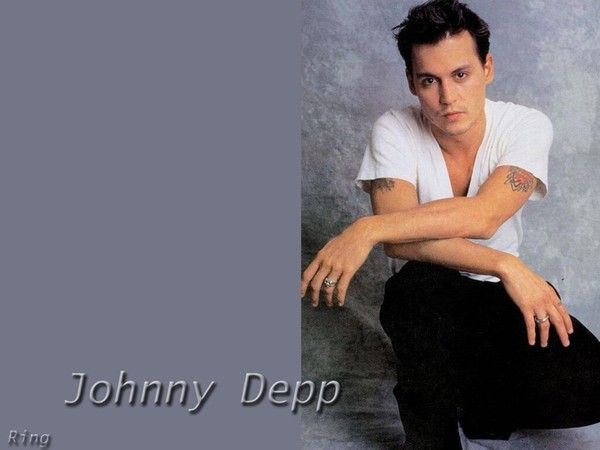 Fond dEcran - Acteur - Johnny Depp Seul